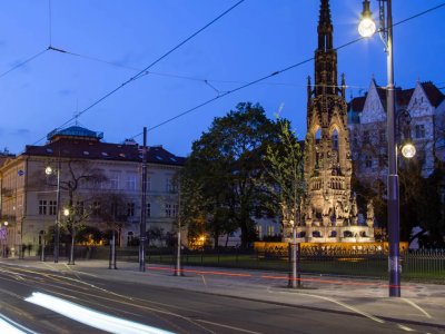 praha-smetanovo-nabrezi